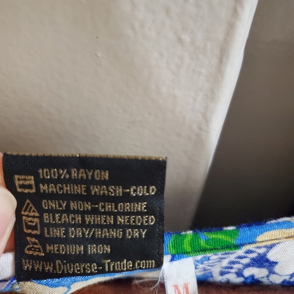 Hawaiian Maxi Dress - Picture 5 of 6